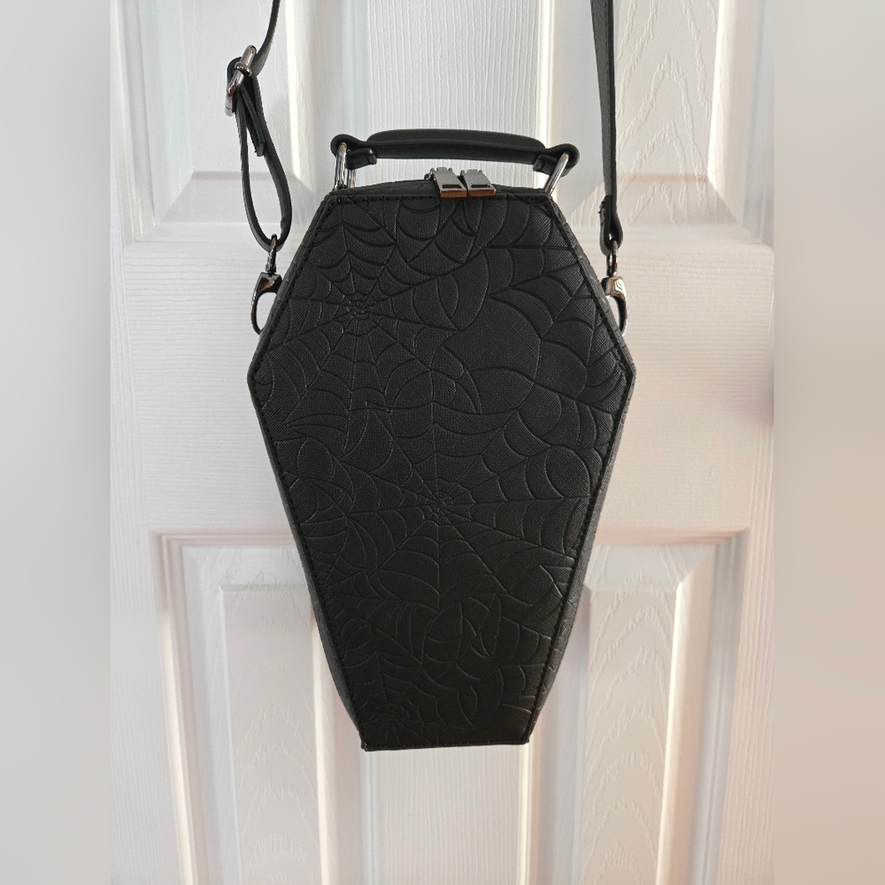 Backstich Bruja Black Widow Coffin Crossbody/Backpack Bag NWOT